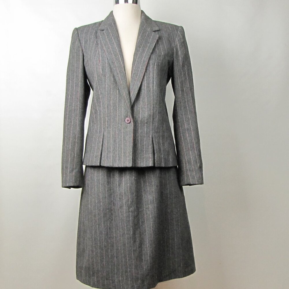 Vintage 80s Womens Sasson Skirt Suit Set Gray Wool Blend Pinstripe Blazer Jacket